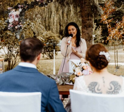Julia Kraus – Traurednerin & Hochzeitssängerin aus Leuna